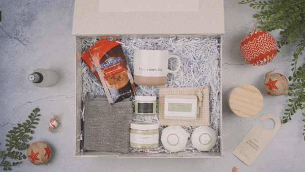 Sending MOM a BIG hug Luxury Gift Spa Set - Full on Pampering for Mother's day